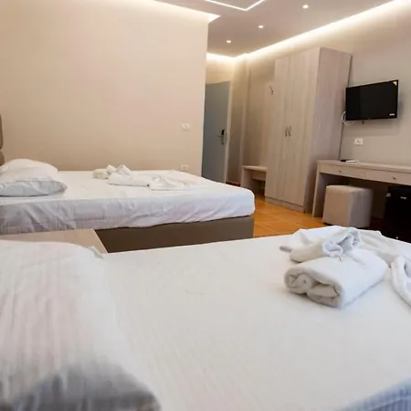 Miami Golem (Tirana)