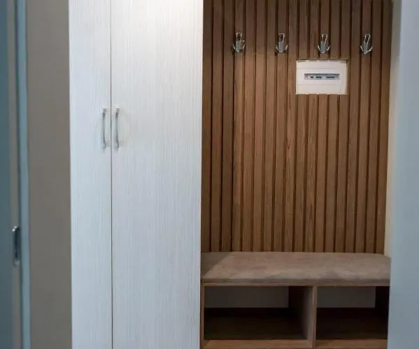 Miami Golem (Tirana)