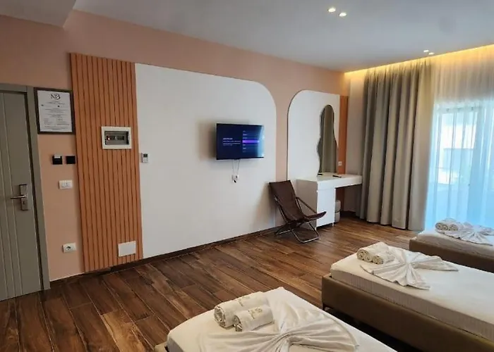 Hotel Miami Golem (Tirana)