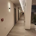 Miami * Golem (Tirana)