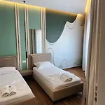 Miami Hotel