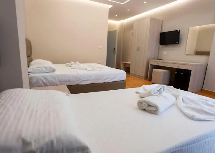 Miami Golem (Tirana)