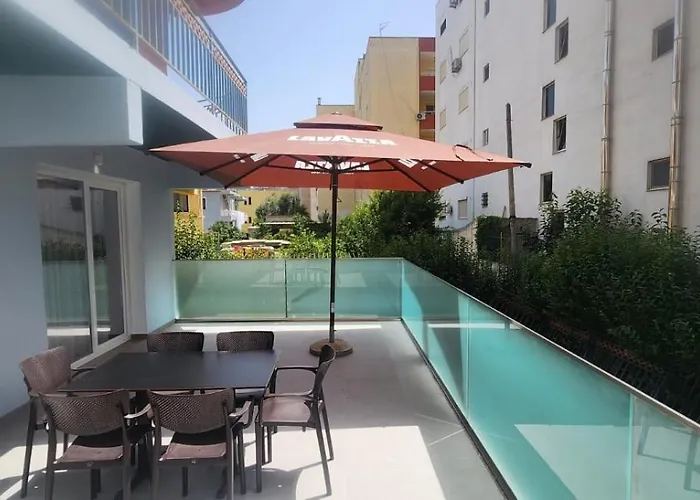 Miami Golem (Tirana)